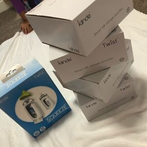 Kindee breastfeeding set